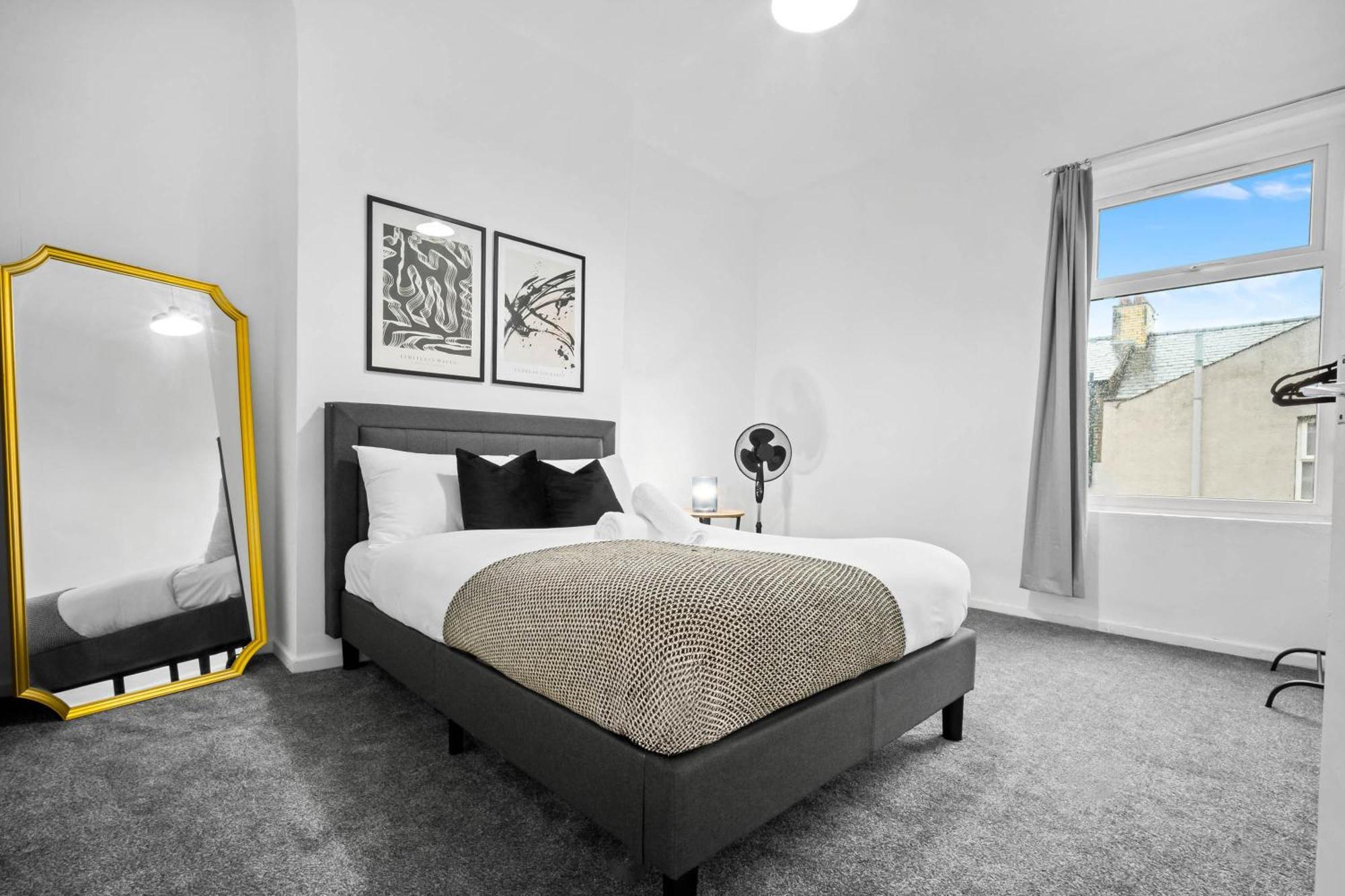 Anfield Four-Bed Spacious Getaway Haus Liverpool Ngoại thất bức ảnh