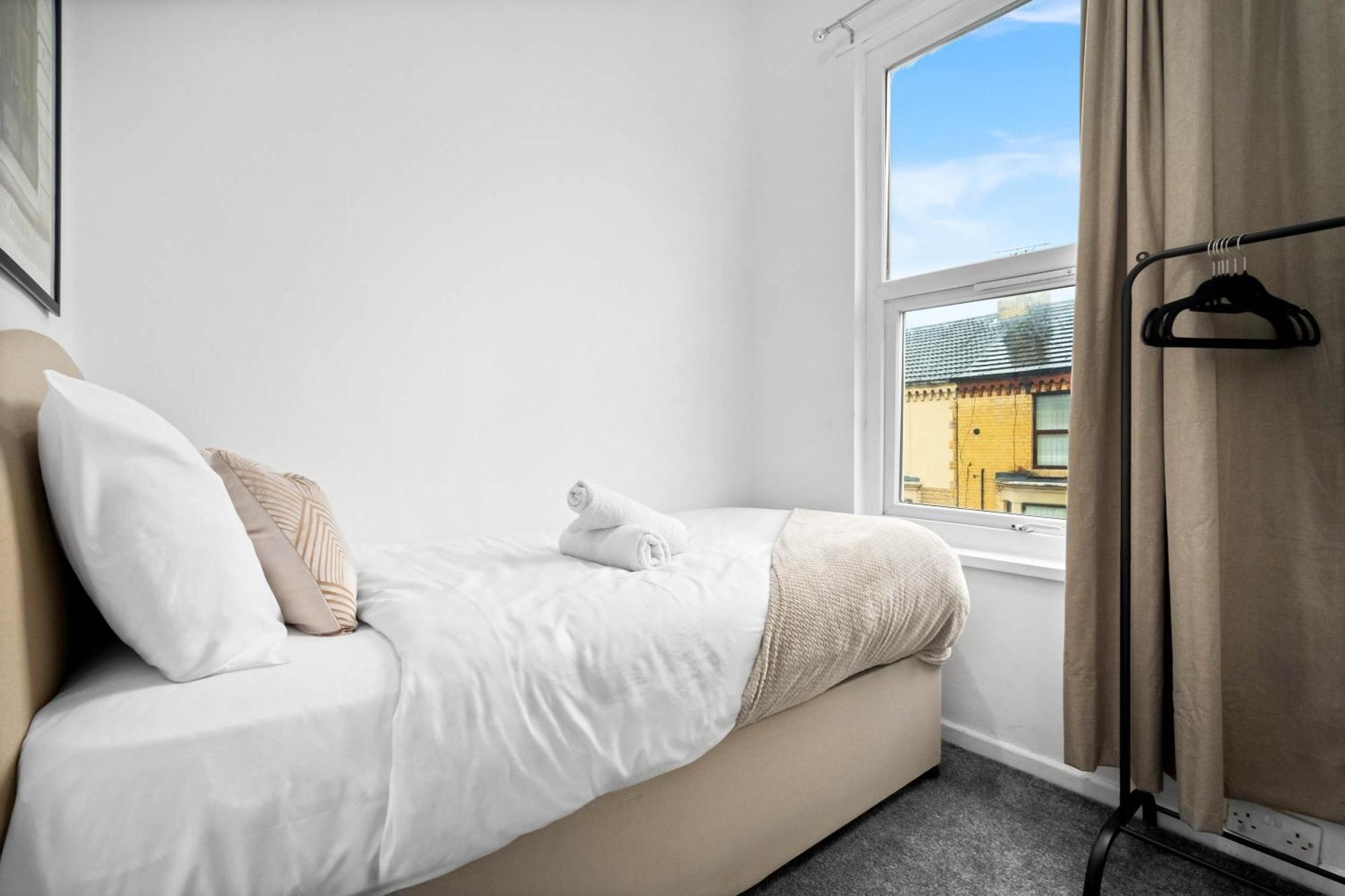 Anfield Four-Bed Spacious Getaway Haus Liverpool Ngoại thất bức ảnh